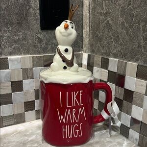 Rae Dunn Disney I LIKE WARM HUGS with Olaf mug lid in red NWT